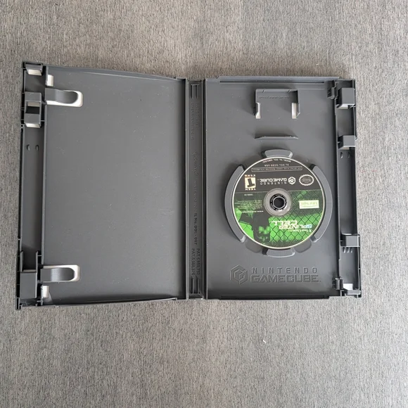 Nintendo GameCube Splinter Cell Video Game 🎮 - Picture 3 of 3